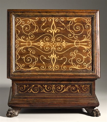 Renaissance inlaiden Chest